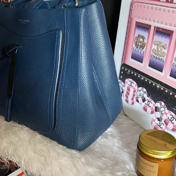 Marc Jacob’s NWOT grained leather Tag Tote - Picture 2 of 9